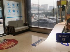 -优伢仕口腔(汽车西站店)