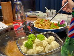-山河屯铁锅炖·非遗东北菜(南山店)