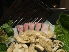 -红鼎豆捞·非遗鲍皇汤火锅(宝丰路店)