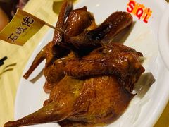 招牌烤乳鸽-石岐佬中山菜馆(张溪店)