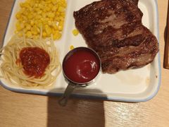 -菲滋意式餐厅(富阳东方茂店)