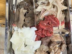 -金鼎雪山牦牛杂火锅(理县总店)