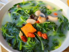 上汤时令鲜蔬-海市焗·现焗海鲜·老广风味(上海首店)