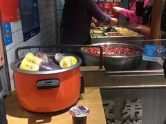 自助取餐区-三兄弟高炉烧饼