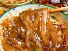-拈签一笑黄牛肉辣卤串串