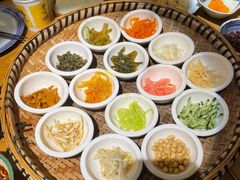 -包整·丝娃娃(一览甲秀楼风景店)