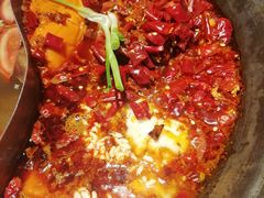 -四小区火锅·巷子里的重庆火锅(花照壁店)