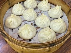 鲜肉小笼包-朱新年·苏式汤团·面点(北寺塔店)