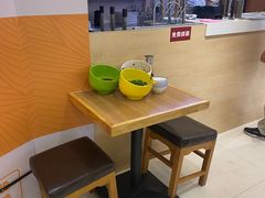 -王拐拐热干面·武汉三鲜豆皮(徐家汇店)