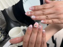 -芊屿芊浔美甲