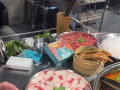 -鹿鸣山草本茶香火锅(园西路店)