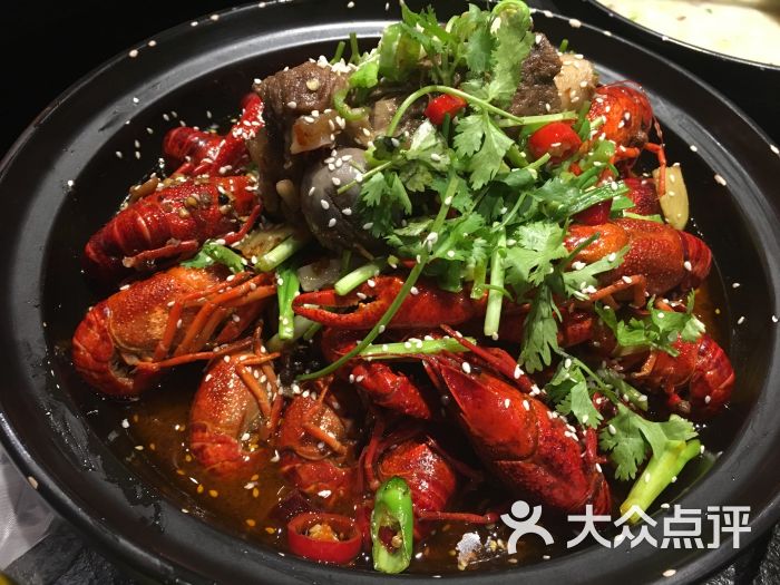 南京酱骨小龙虾