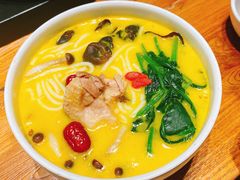 云南过桥米线-云海肴云南菜·蒸汽石锅鱼(北京良乡华冠店)