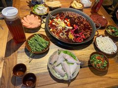 -四小区火锅·巷子里的重庆火锅(花照壁店)