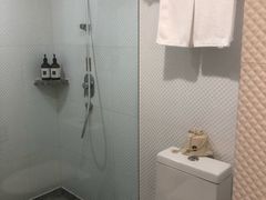 -全季酒店(重庆李子坝牛角沱地铁站店)