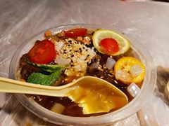 -冰冰龙虾·江湖菜·花园江景餐厅