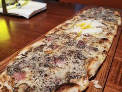 黑松露薄饼-LENBACH兰巴赫西餐·精酿啤酒(香格里拉店)