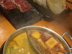 -呷哺呷哺(普陀乐购真北店)