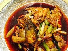 -石磨豆花家常菜·牦牛排土火锅