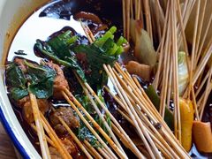 -拈签一笑黄牛肉辣卤串串