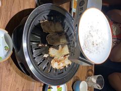 -明洞阿姨·韩式酱蟹烤肉·创意料理(三元桥店)