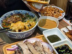 -兰州陈记牛肉面 ·烧烤· 铜锅涮肉(万达店)
