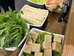 -井格重庆火锅(西直门凯德Mall店)
