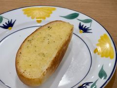 意式经典面包-萨莉亚意式餐厅(三号湾广场店)