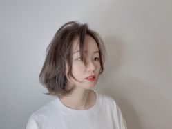 -BULB STUDIO 巴柏明星发型工作室