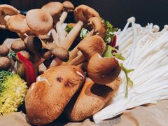 菌菇拼盘-煲宫猪肚鸡(昆山金鹰国际购物中心店)