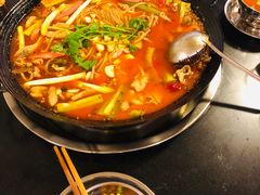 -鸿顺老铁锅美蛙鱼府(解放碑店)