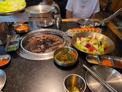 -韩烧牛中牛·甄选黑牛烤肉(黑金店)