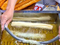 -李与白包子铺(桐梓林店)