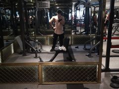 -银吉姆健身(恒隆馆)