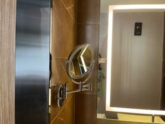 -潮漫酒店(北京通州环球度假区临河里地铁站店)
