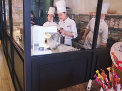 面包甜点陈列柜-味多美(民星路店)