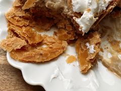 -VERIE BAKEHOUSE