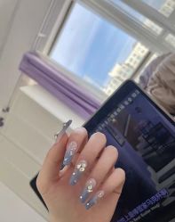 -晨·艺美甲美睫