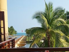 -亚龙湾喜来登·美景台大堂吧