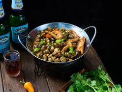 -芦茨金富饭庄·25年老字号·专做稻草鸡