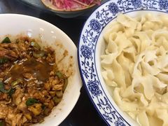 过水面-襄平西海兴饭店