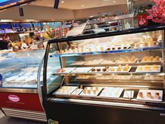 面包甜点陈列柜-乔哥铭洋海鲜自助(皇城恒隆广场店)