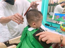 -爆米花儿童美发乐园