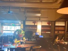 -肆海小川菜酒馆Wine Bistro (青年路店)