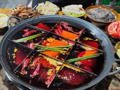 -正南齊北重庆老火锅(光华村直营店)