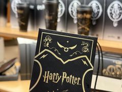 -奈雪的茶(M+世纪都会广场店)