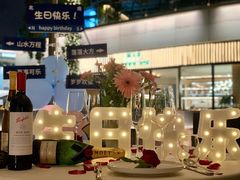 -MONICH牛排融合餐厅(和义大道购物中心店)