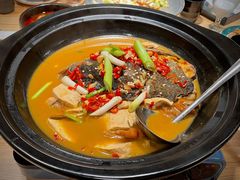 农夫山泉炖的鱼头（红烧）-7017浙菜•建德味(中财店)