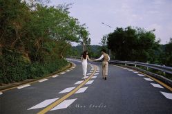 -巴黎婚纱摄影工作室