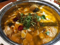 -龙梅肥肠鱼(明瓦廊店)